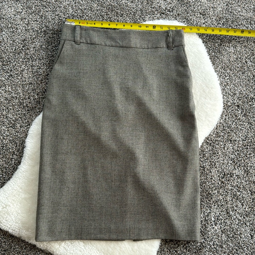 Banana Republic Stretchy Houndstooth Skirt Size 12